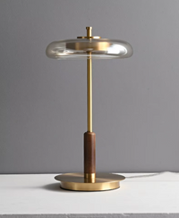 LED-Stehleuchte – Ausgewähltes Lichtdesign