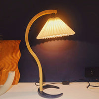 Caprani Tischleuchte – Holz