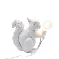 Eichhörnchen-Tischleuchte – Skandinavisches Design