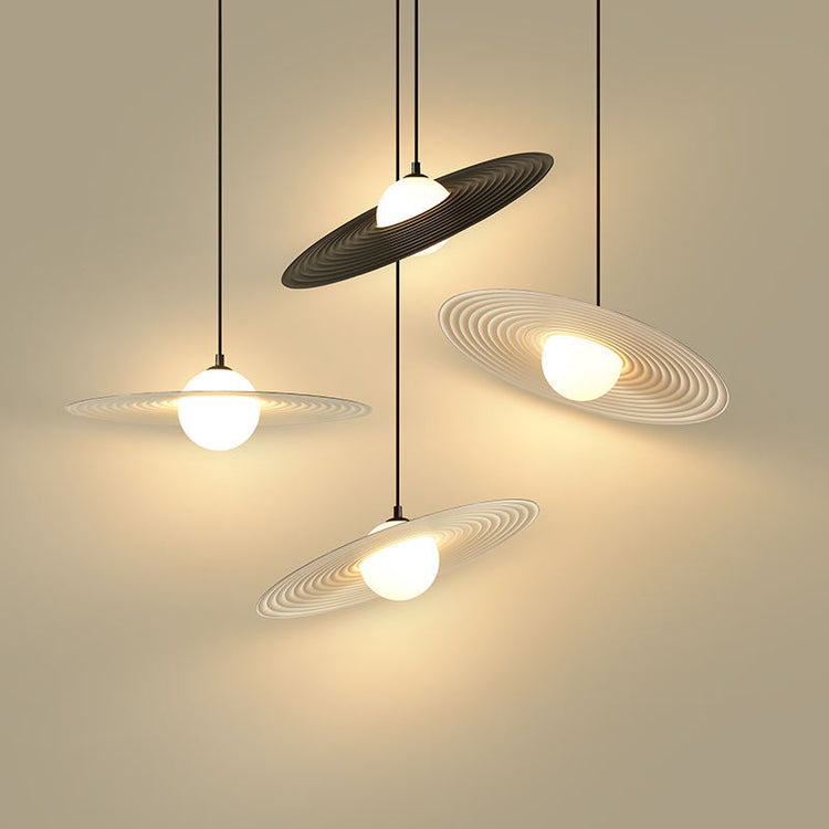 UFO Kronleuchter – Ausgewähltes Lichtdesign
