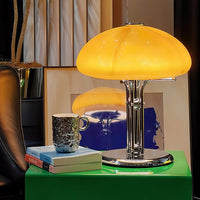 Pilz Tischleuchte – Bauhaus-Stil