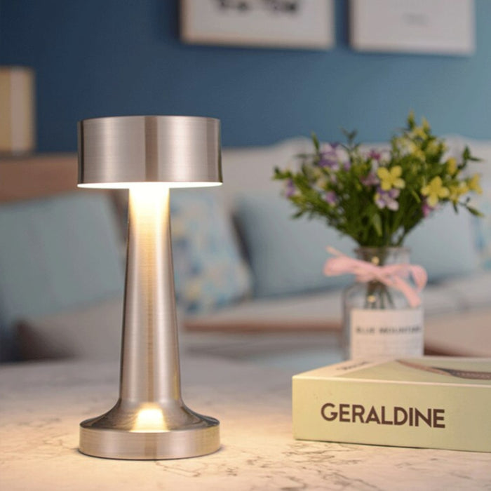 LuxeTable LED-Tischleuchte – Wiederaufladbar