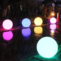 Chromora LED-Außenleuchte – Wiederaufladbar