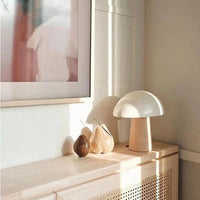 Nordiva Tischleuchte – Skandinavisches Design
