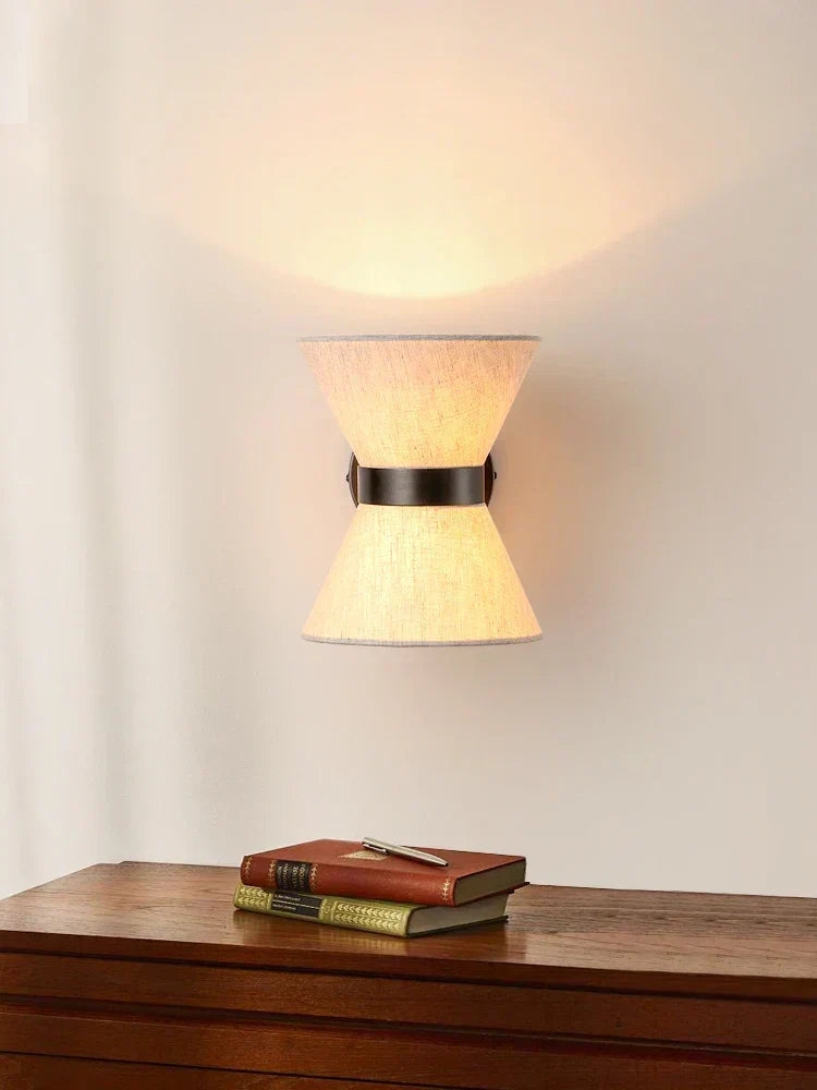 Hikari LED-Wandleuchte – Stoffschirm