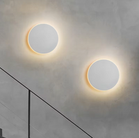 EdgeAura LED-Wandleuchte – Licht nach oben und unten
