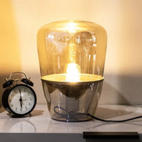 AuroraGlow Tischleuchte – Nordisches Design