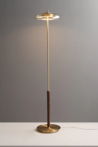 LED-Stehleuchte – Ausgewähltes Lichtdesign