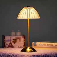 Pilz-LED-Tischleuchte – Ausgewähltes Lichtdesign